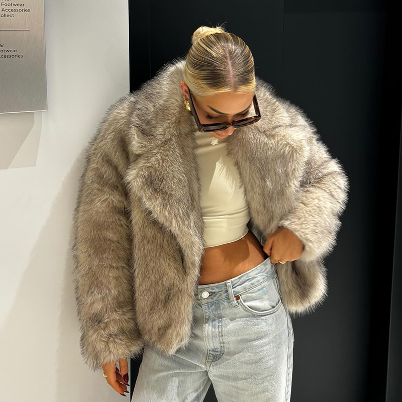 Streetwear Brand Jacket - Chic Street Girls Gradient Faux Fur